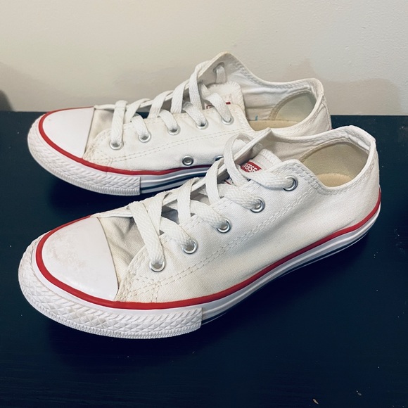 Kids Converse Shoes - Size 2Y - Picture 3 of 5